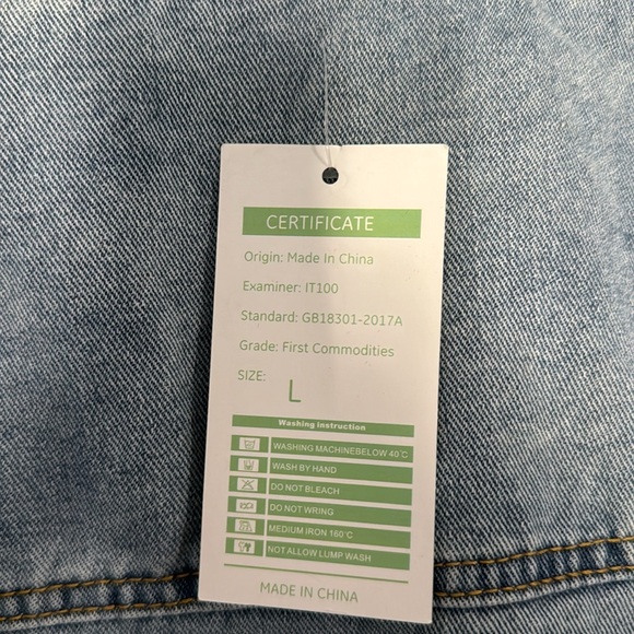 Jean jacket - Picture 7 of 9